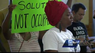 Demonstrators disrupt Common Council meeting
