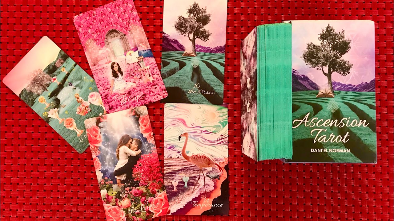Распаковка НОВИНКИ Таро Вознесения🦩. Яркая коллажная колода + расклад Карт для преодоления кризиса.
