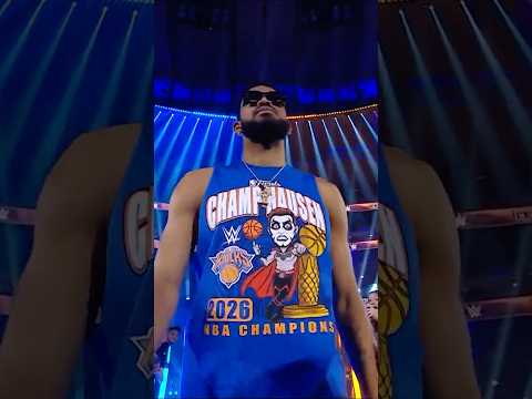 DANHAUSEN JUST BROUGHT OUT KARL ANTHONY TOWNS at MSG!!! THIS IS AWESOME! 👏👏👏 #SNME