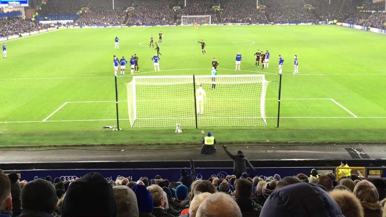 Everton 2-1 Leicester City Vardy Penalty