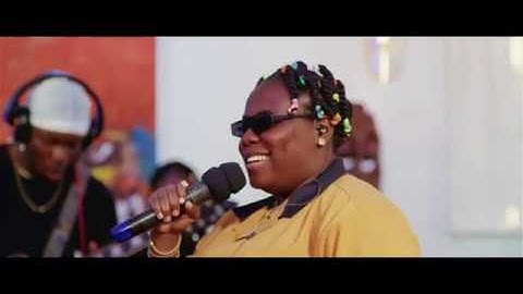uduX Presents Teni Xswitch (Live Performance)