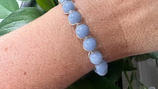 How to wire wrap a bracelet with 8mm stones and 22 gauge wire from artistic brand ￼