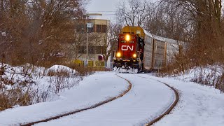 Backwards! CN L568 in Victoria Park Kitchener 