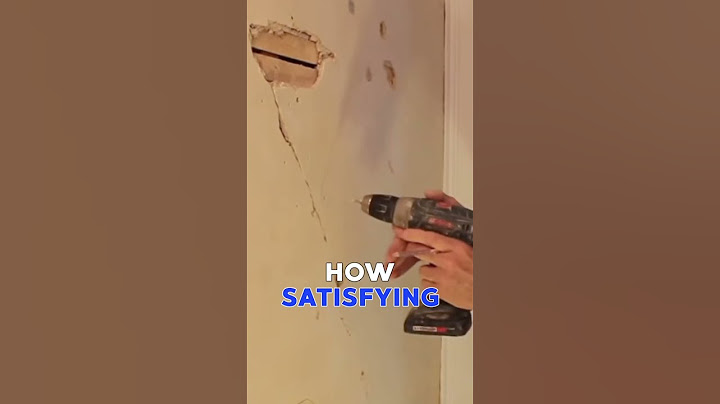 ODDLY SATISFYING: How To Repair Plaster Walls #shorts #painter #homeimprovement
