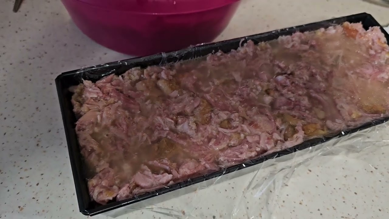 Údené br. koleno  na spôsob tlačenky .