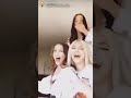الصديقات لما يجتمعون