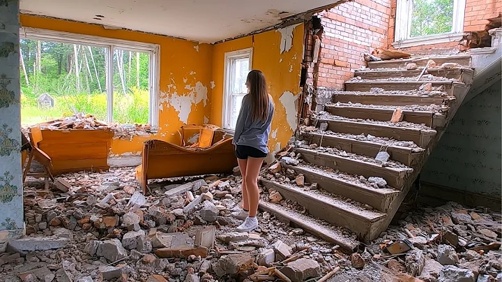 Young Woman Buys Old House and Renovates it Back to New in 2 YEARS | Start to Finish @juanxiaoliu