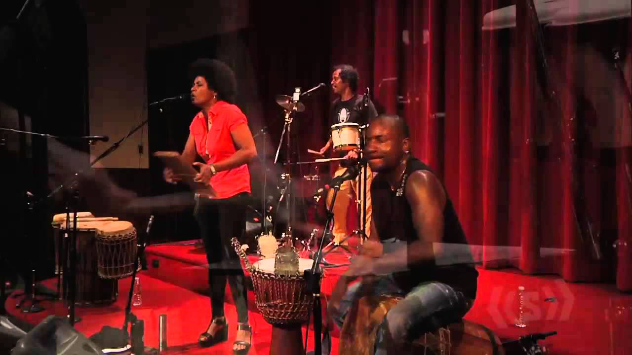 Christine Salem "Pile" YouTube