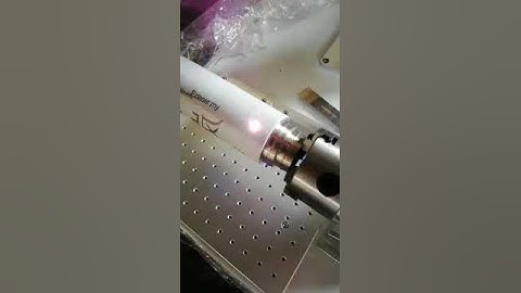 20W Fiber Laser Rotary Metal Bottle Flask Marking