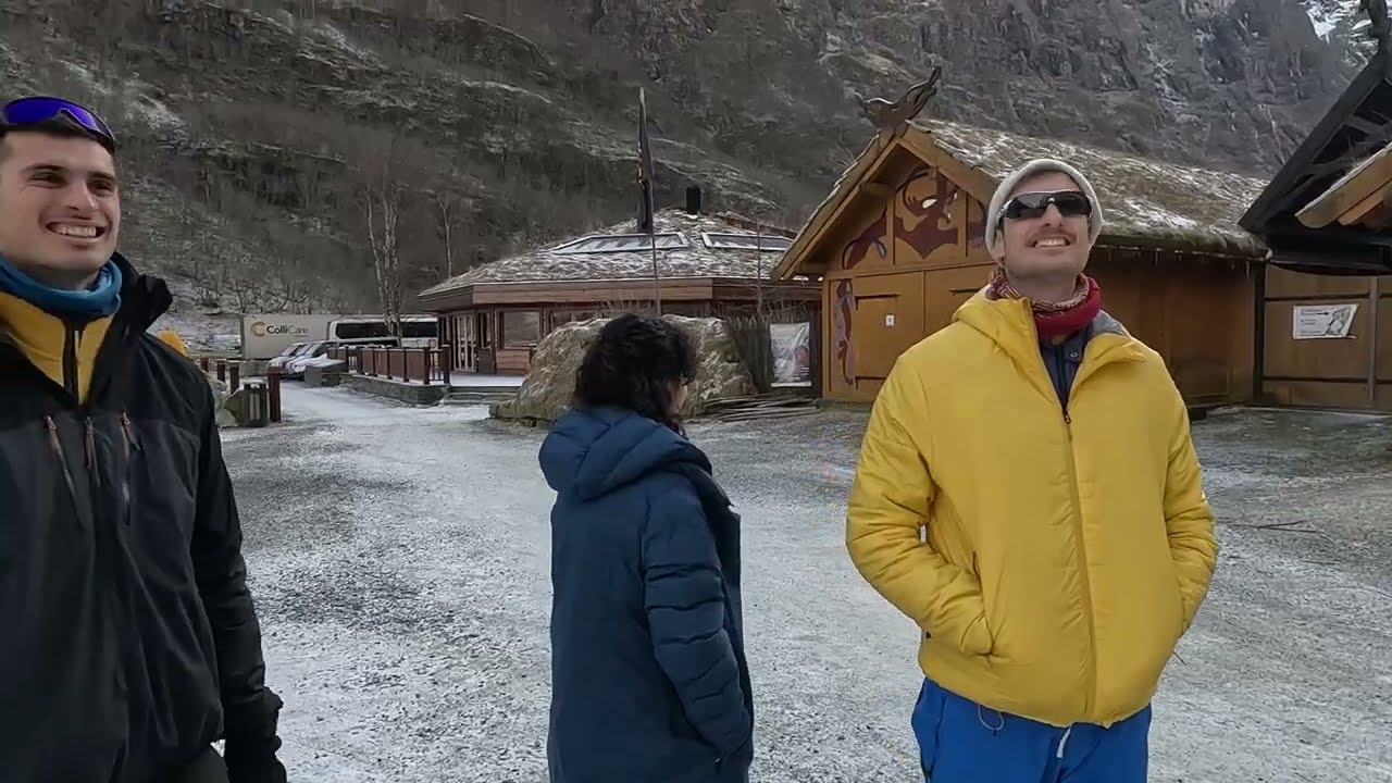 Roadtrip épico por Noruega en invierno - Fiordos, mucha nieve y aventuras en esquí!