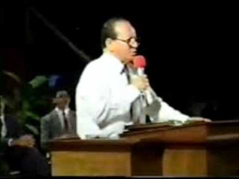 Rev. Luis M. Ortiz - Apocalipsis : un libro abierto para