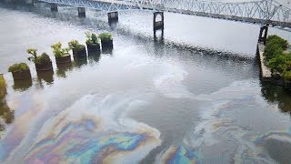 Clean-Up Efforts Underway After Tug Boat Sinks In Florence