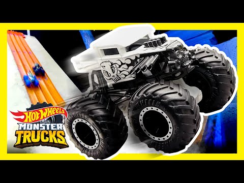 FREE FALLING IN THE DARK! | Monster Trucks | @HotWheels