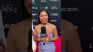 #yalitzaaparicio en los Premios Platino con vestido de diseñadora mexicana