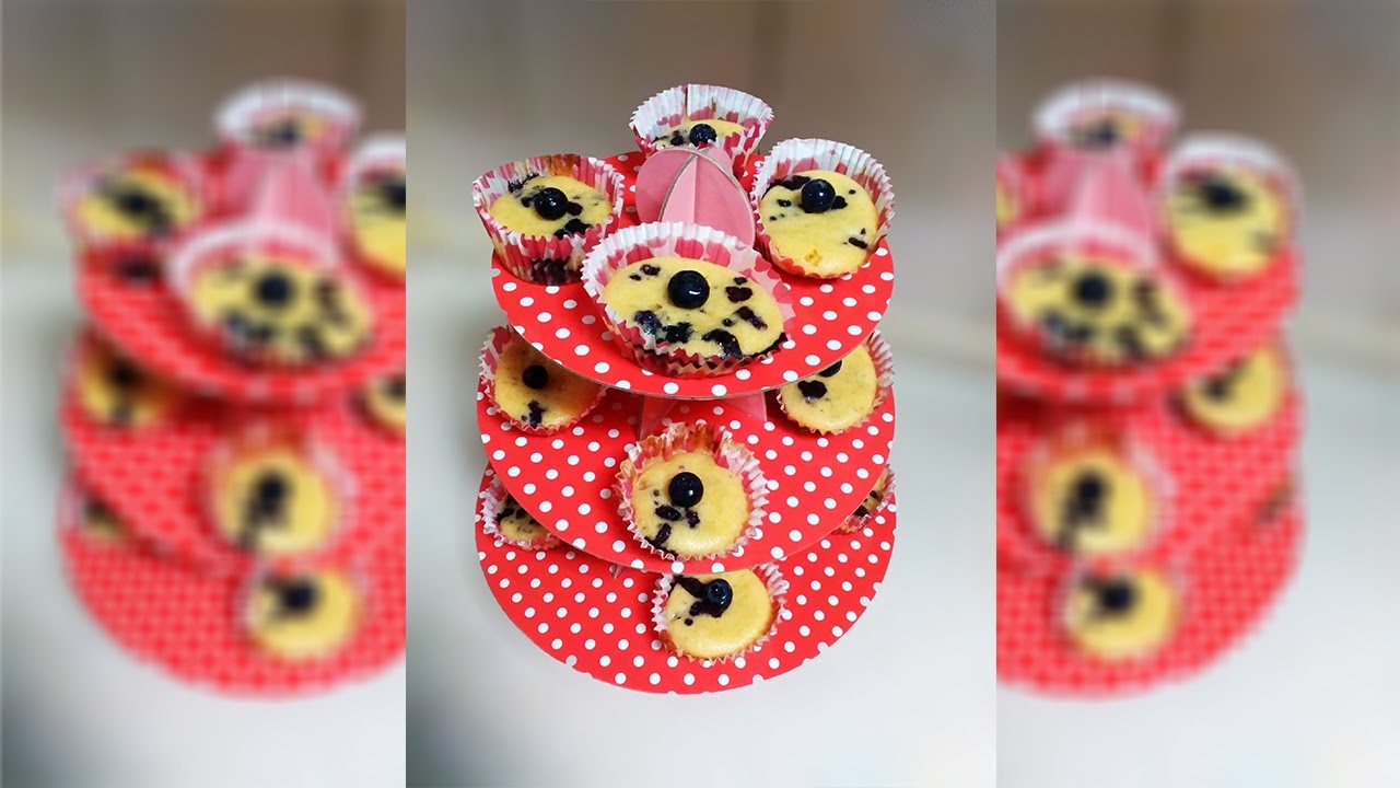 A simple blueberry cupcake ~ One Bowl Recipe