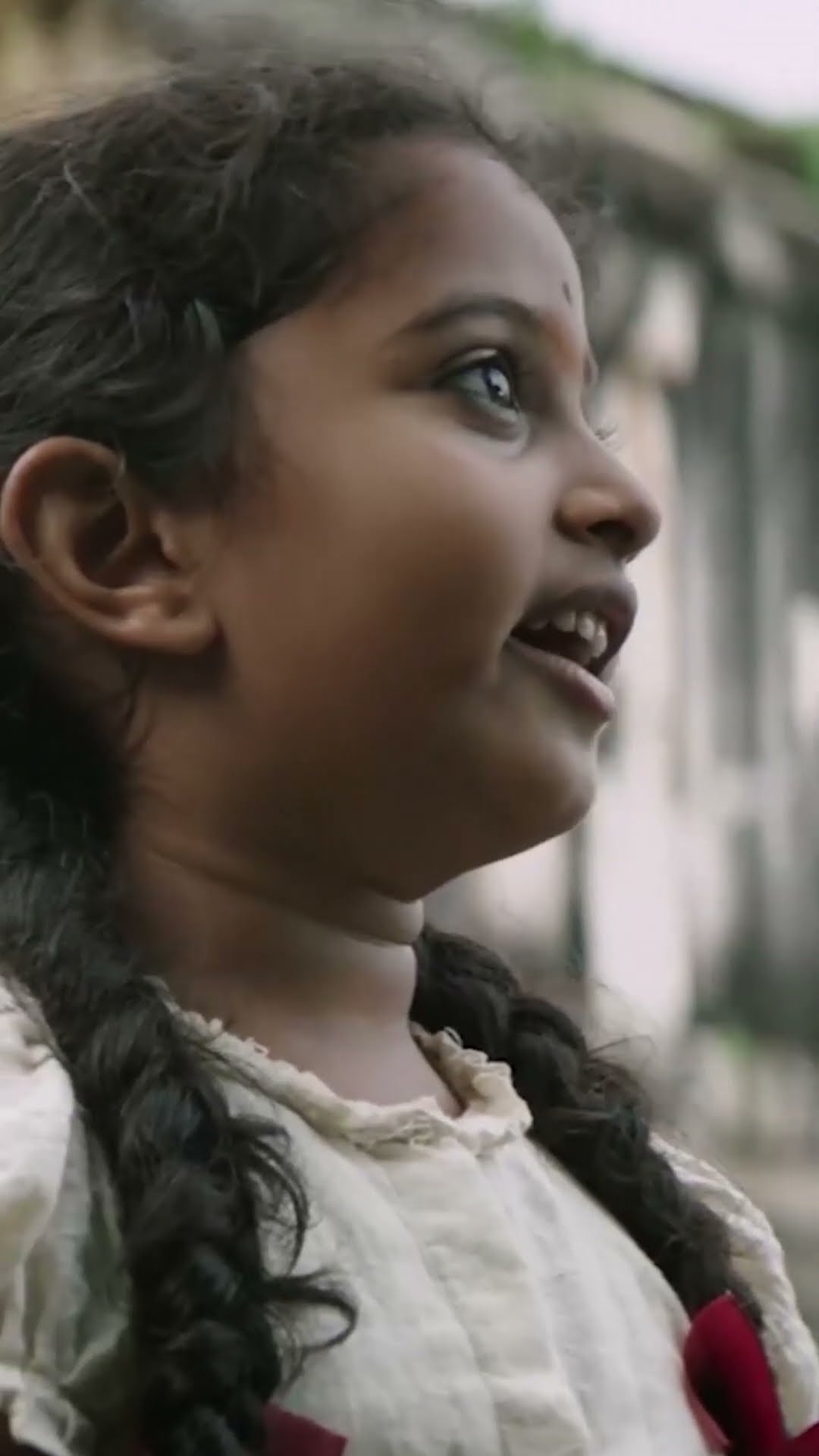 Choti Si Bachchi Murti Se Baat Kar Rahi Hai #Mahanati #KeerthySuresh #Shorts
