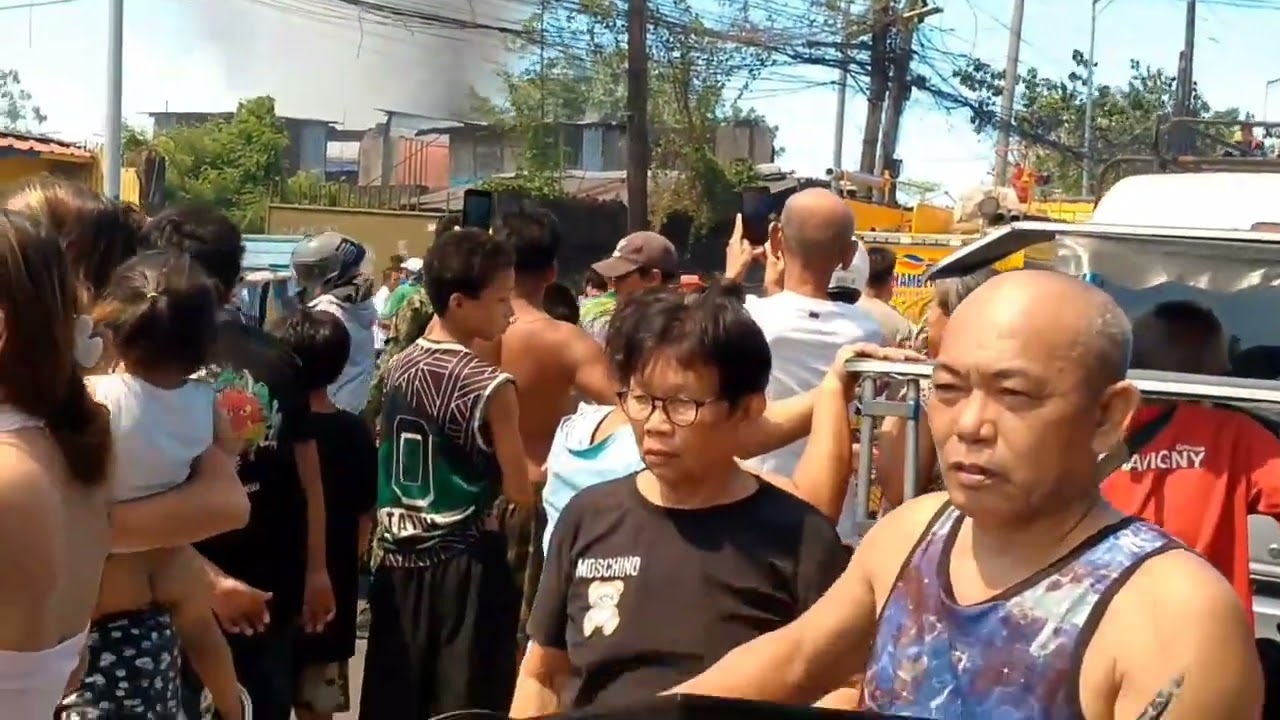 halos tatlongpo na kabahayan ang nasunog sa baranggay dos Bacolod city