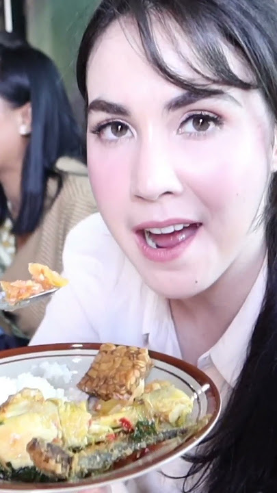 nyobain masakan @yantiguixefamily1722  yang wenak e pwoll