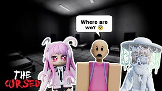 Playing Roblox THE CURSESD with friends! We became ghost hunters 😨