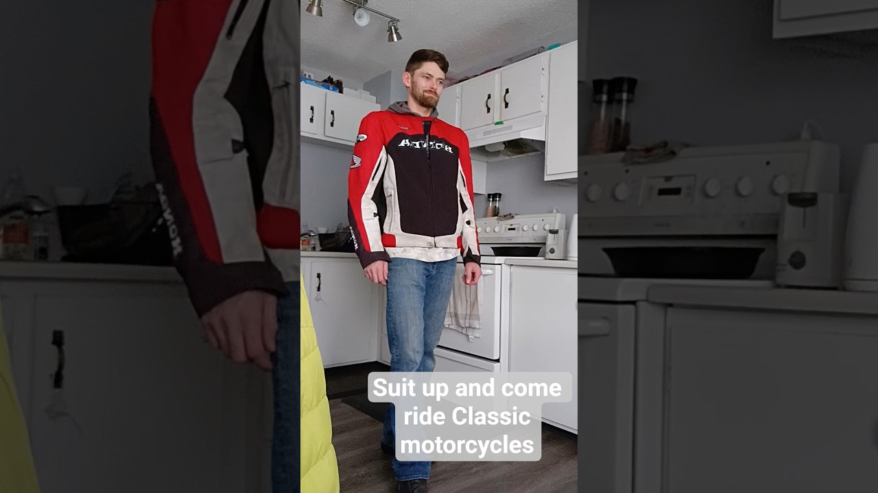 Suit up & ride Classic motorcycle #bikelife #motovlog #honda 1985 Shadow 500VT #mentalhealth #shorts