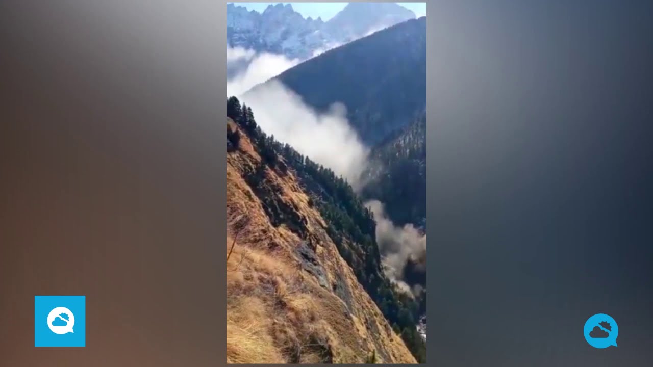 Катастрофическая лавина воды и грязи в районе Чамоли, Индия.