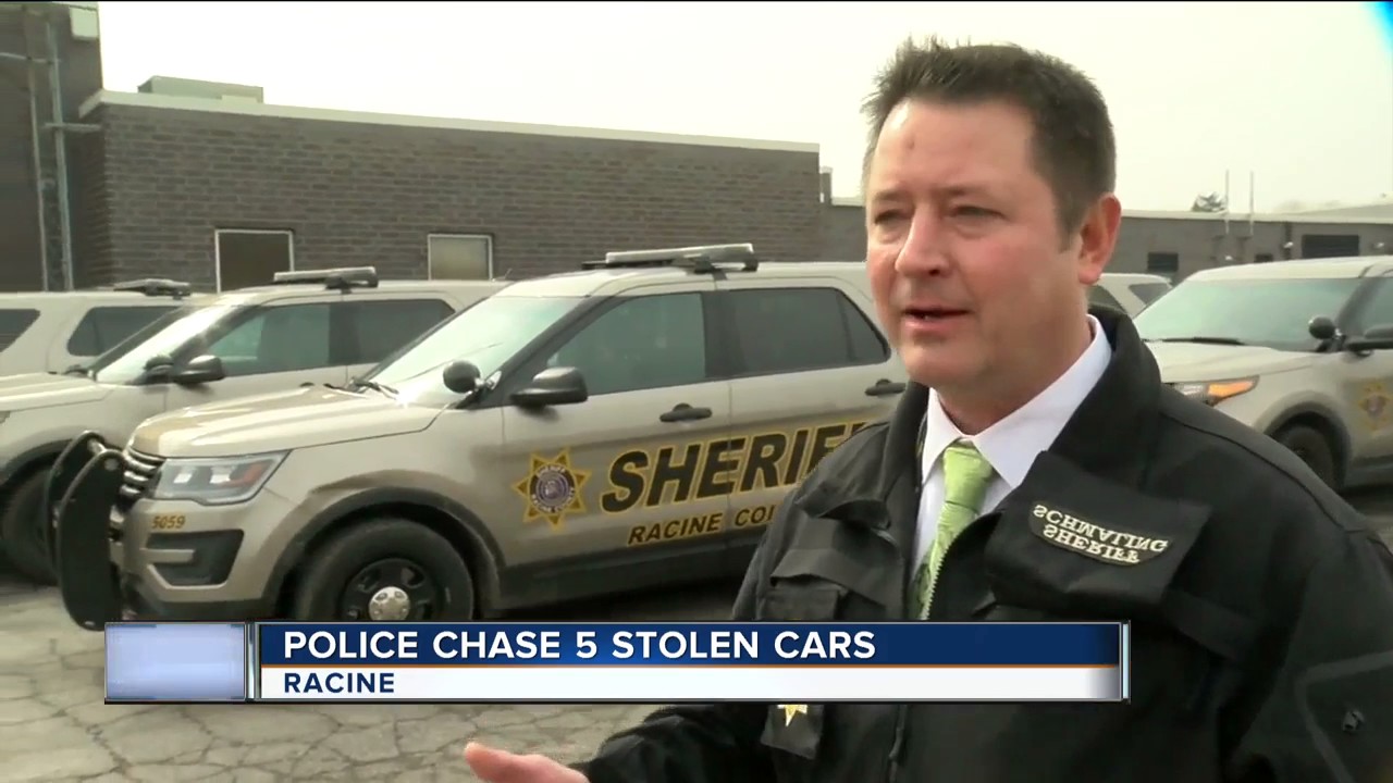 Teens in stolen vehicles lead Racine deputies on high speed chase - YouTube
