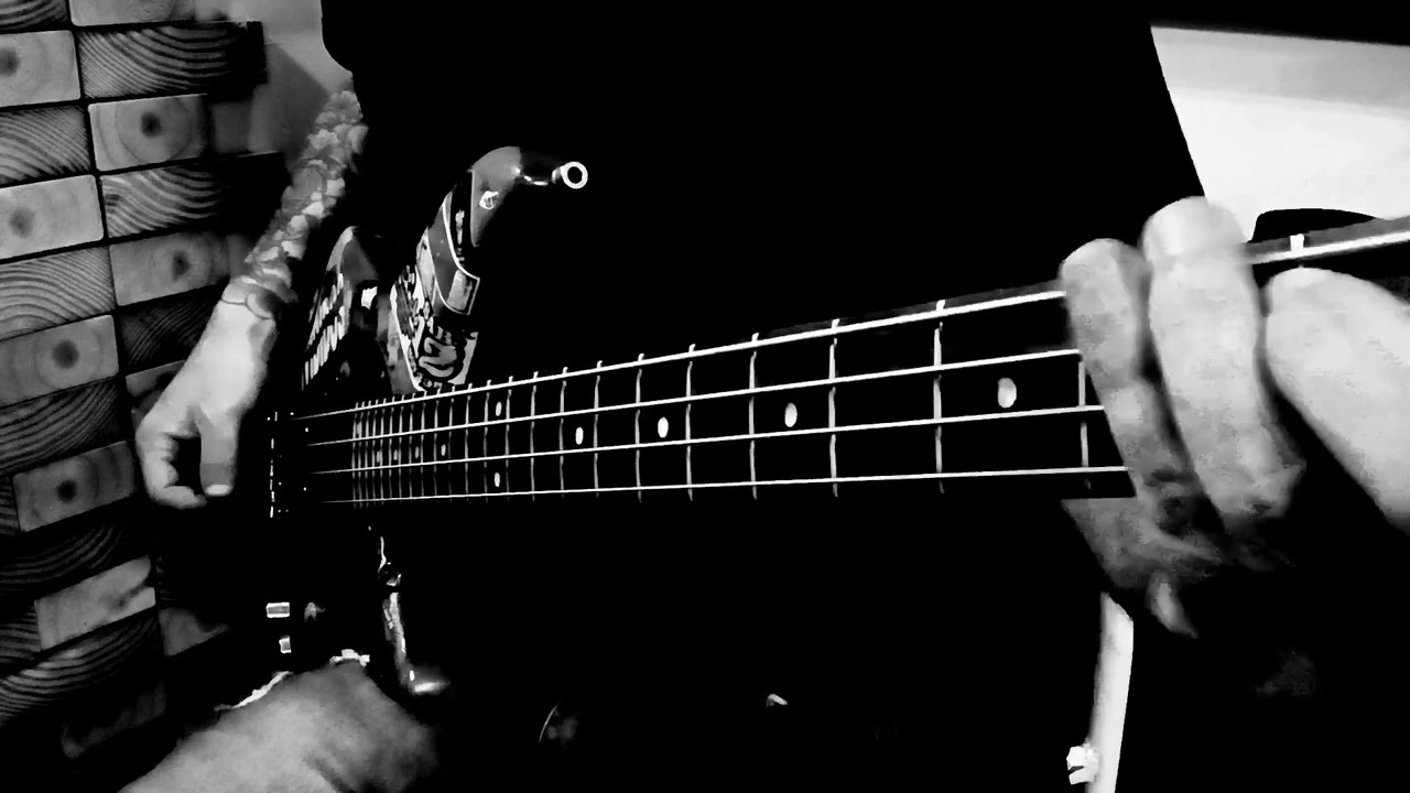 Musica Para Pastillas PATRICIO REY Y SUS REDONDITOS DE RICOTA Cover Bajo