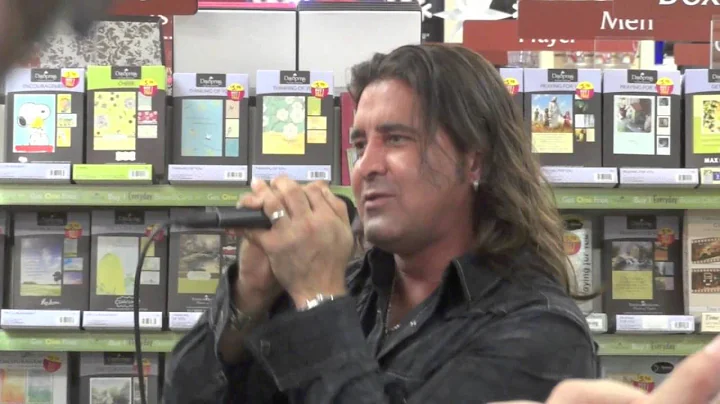 Scott Stapp sings With Arms Wide Open