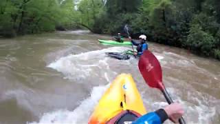 Average old guy in a Homeslice on the Party-Cay river (Cartecay at 3.9 feet)