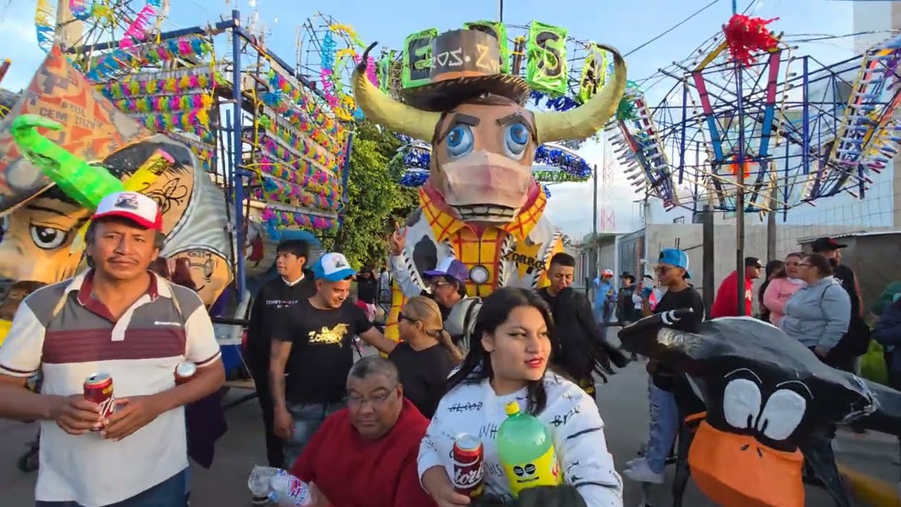 Recorrido y quema de toros pirotécnicos en honor a Santiago Apóstol 28/7/2025 [ Teyahualco 1/3]