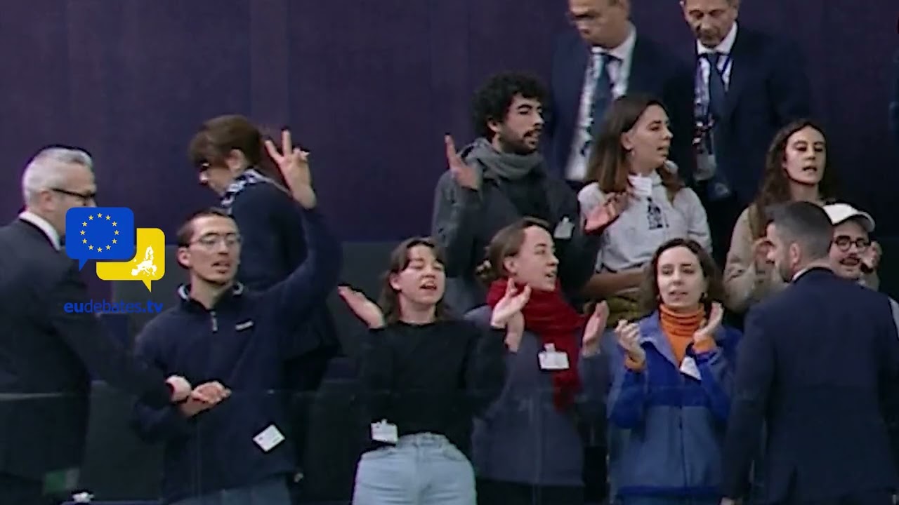 CHAOS in Strasbourg: Protests Disrupt European Parliament Voting! Left Applause and Violence!