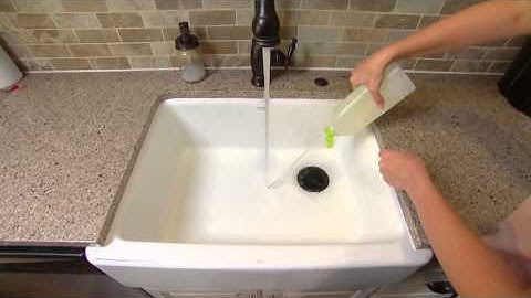 Cleaning a Range Hood Filter