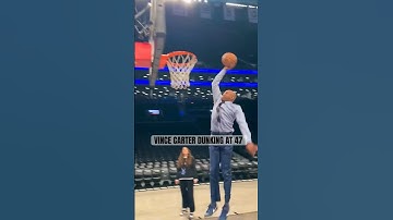 Vince Carter dunking at 47 years old EASY #teamflightbrothers