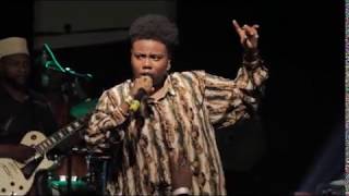 Teni Entertainer "Fargin" (Live at Afropolitan Vibes) chords