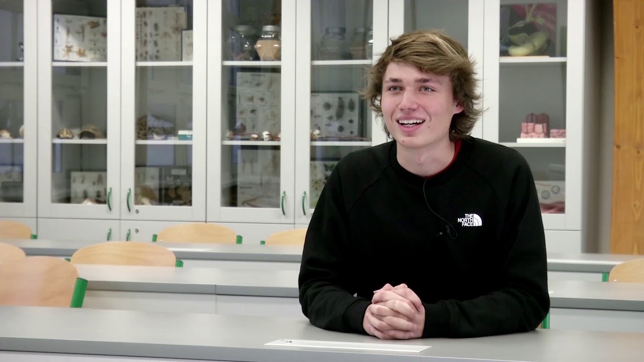 Prezentační video o škole se studenty Gymnázia Brno-Řečkovice