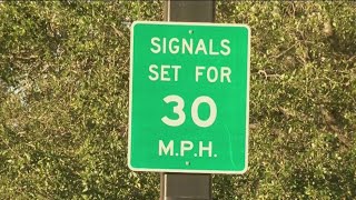 FDOT syncing traffic lights in downtown Tampa, reinforcing speed limit