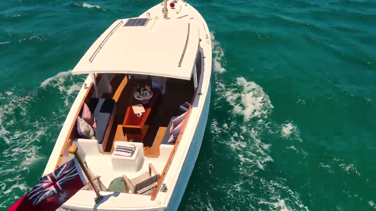⁣Alan Payne 40ft Motor Cruiser 'Tropic Star'
