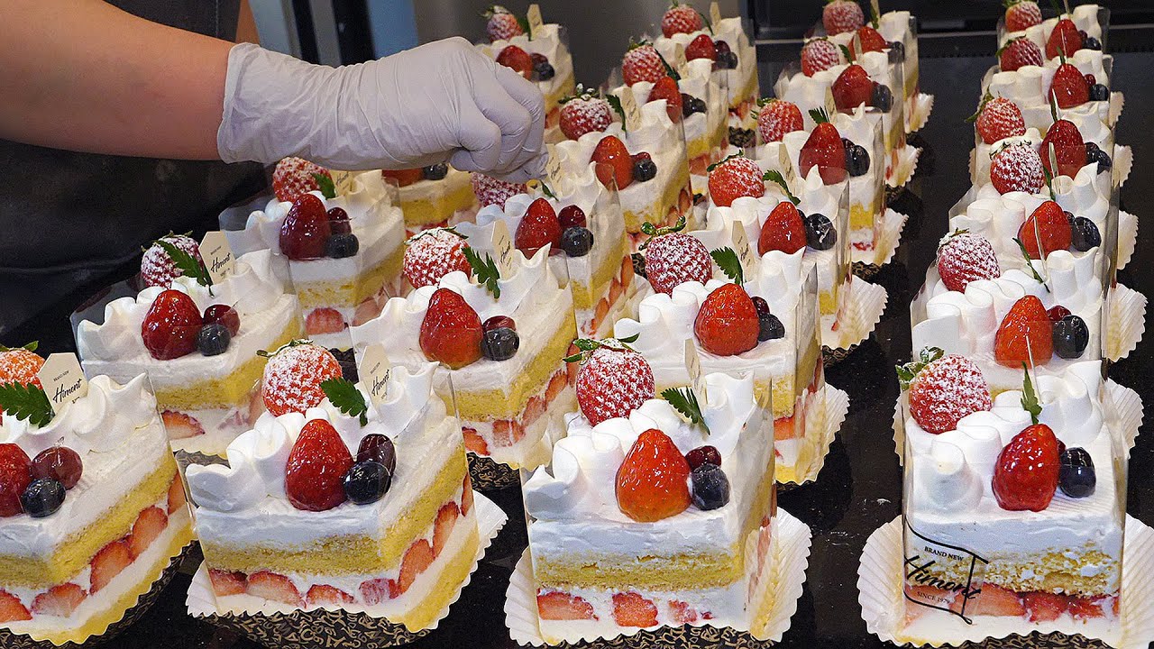 Милый и вкусный кубик клубнично-кремовый торт