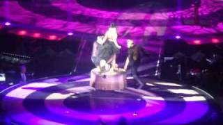 Britney Spears Live Freakshow Get Naked