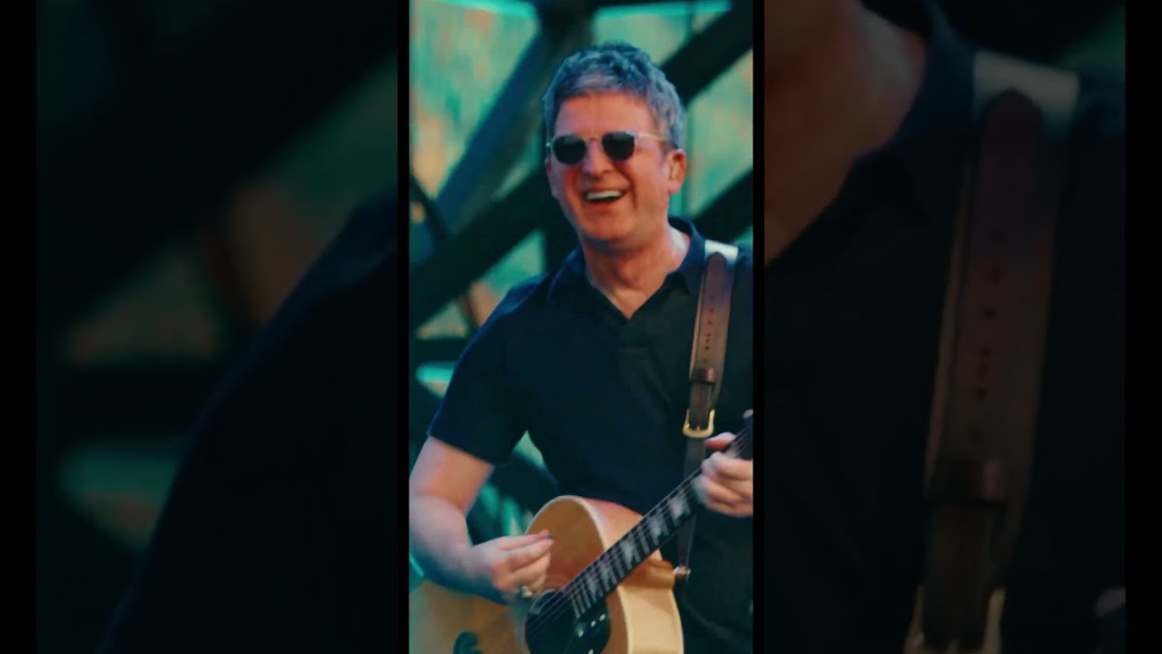 TEN OUT OF TEN - Manchester 🐝 