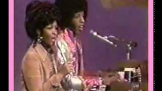 Vignette de la vidéo "Family Affair - Sly & Family Stone (UK#15 USA#01) 1972"