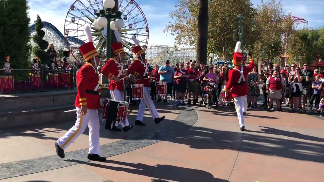 Holiday Toy Drummers at Disneyland California Adventure YouTube