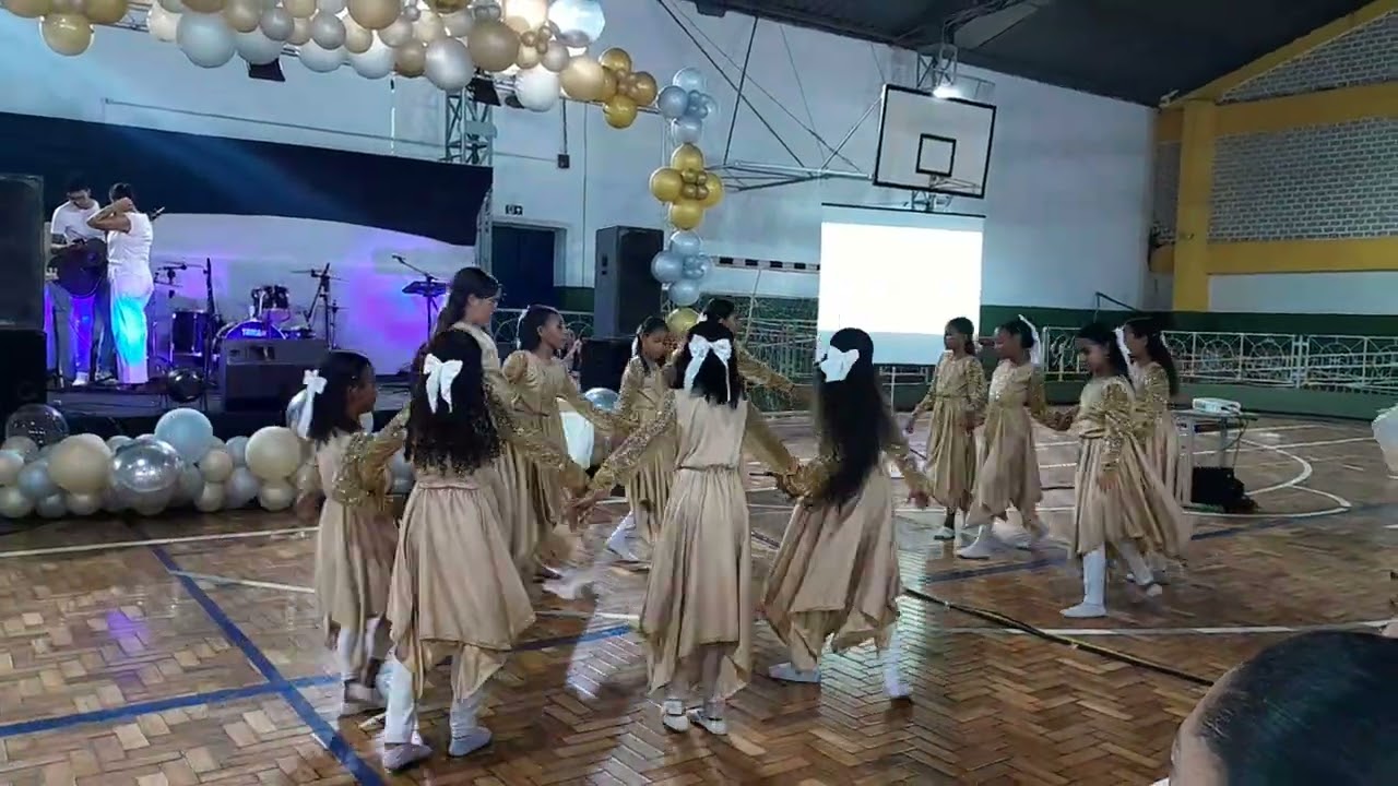 Dança crianças ieq são Cristóvão BH MG