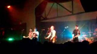 Flogging Molly - Punch Drunk Grinning Soul LIVE