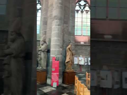 كنيسة من كنائس روما لاحولة ولاقوة إلا بالله 