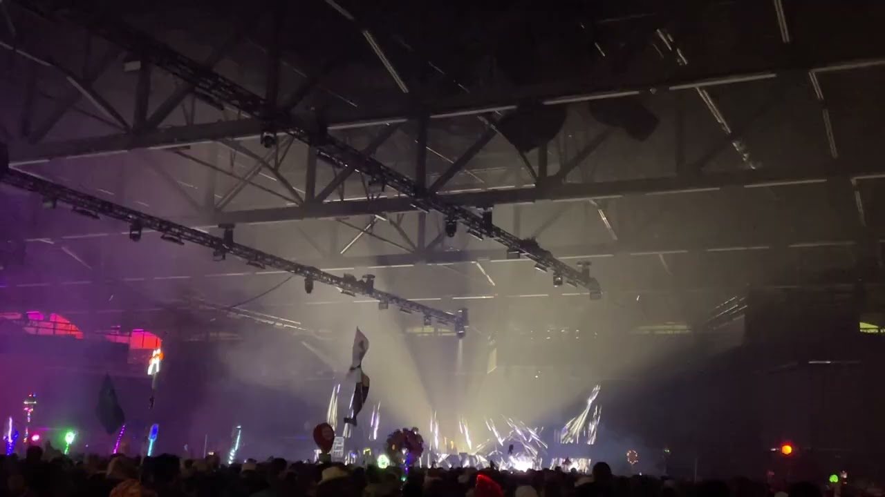 Sara Landry Lights All Night 2025