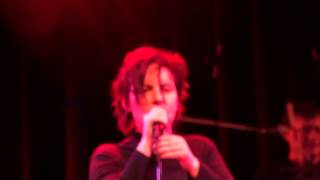 So ne kleine Frau - Unbekannt Verzogen@Wabe 14. Dez 2012 chords