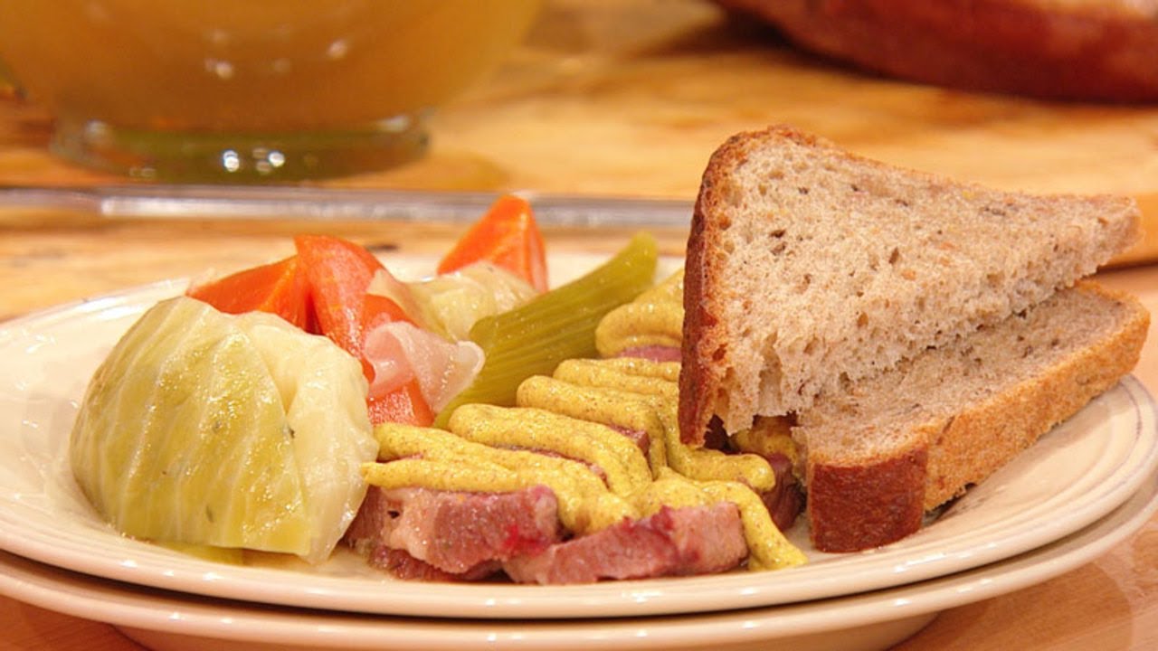 Corned Beef | Rachael Ray Show