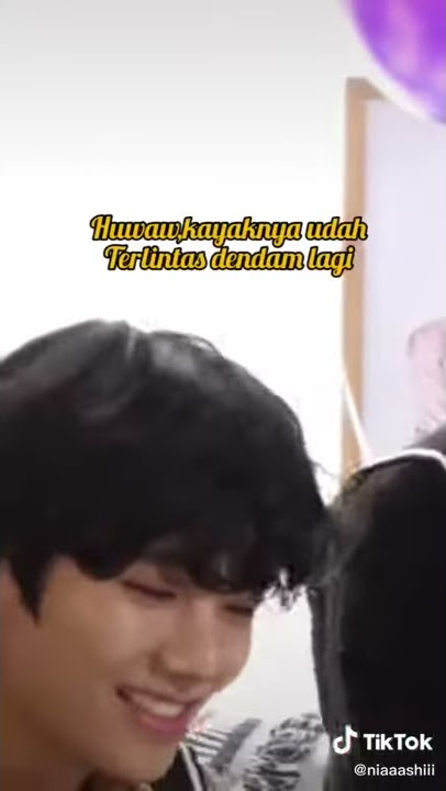 Tiup lilin anniversary BTS ke 7th taehyung.......??