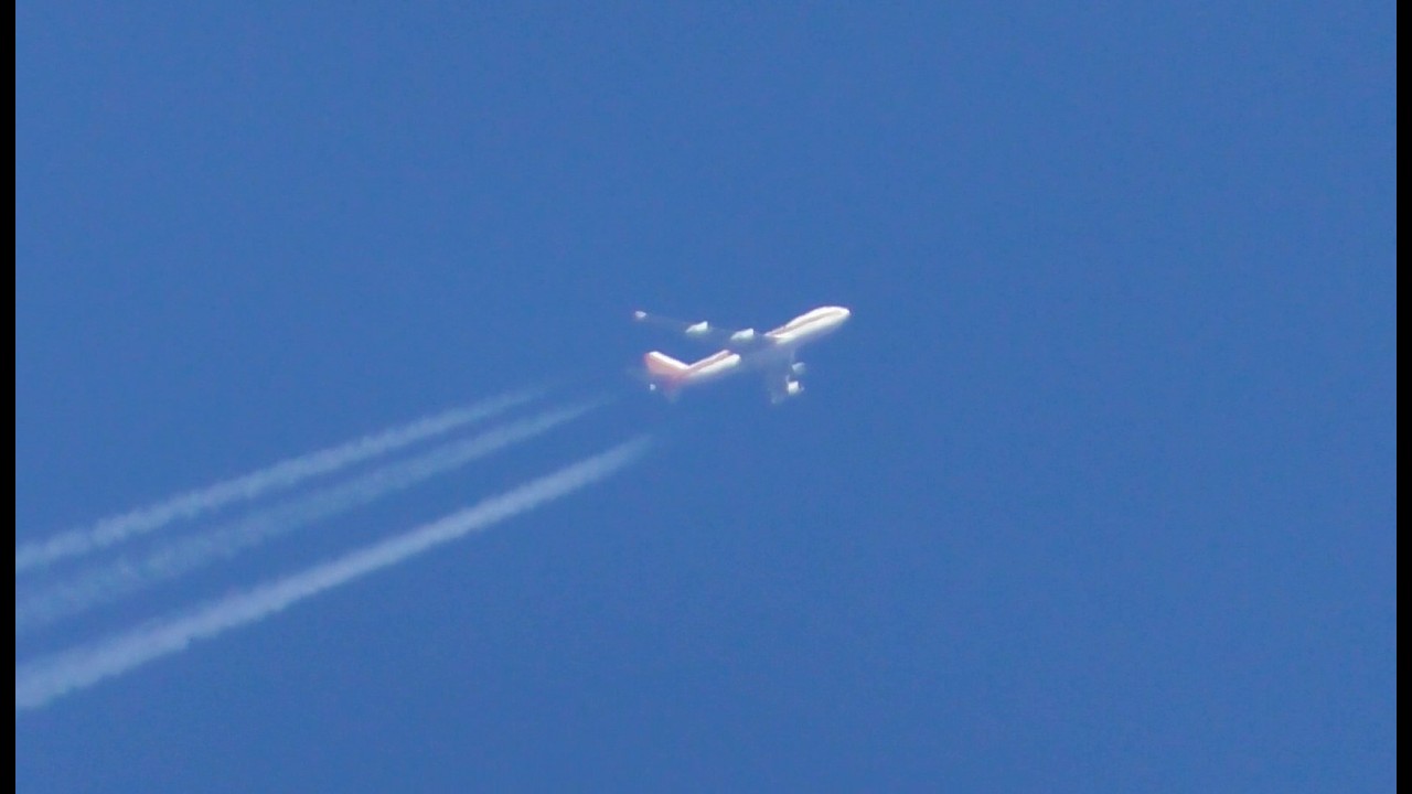 Sześć samolotów na wysokości przelotowej 28.02.2026